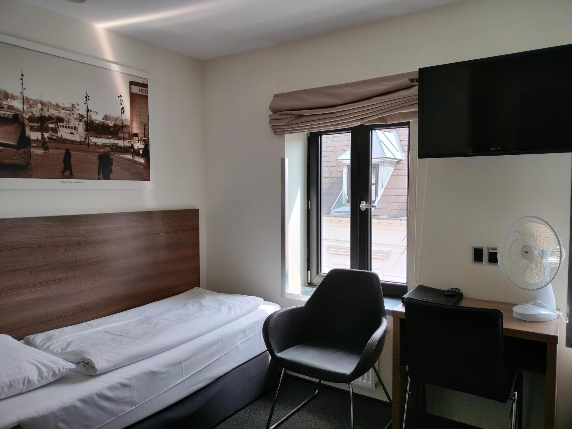 Hotel Jomfru Ane Aalbor Kültér fotó